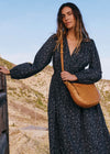 Hobo Sheila Scoop Crossbody in Natural